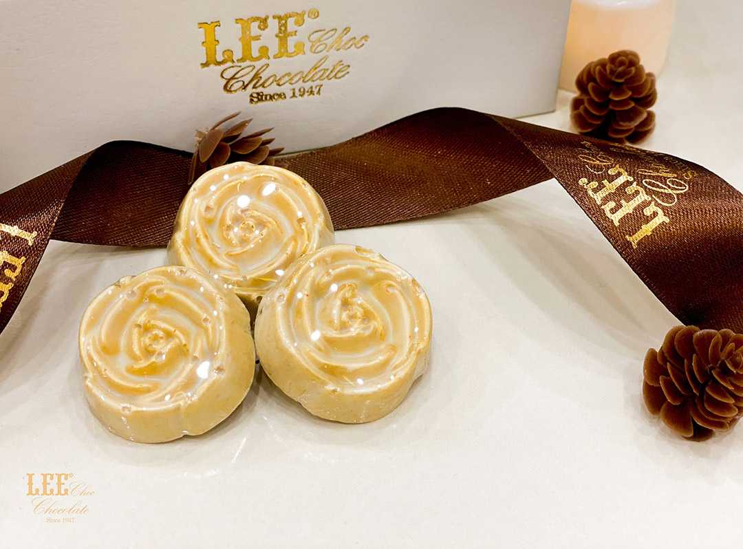 Coconut and Milk Cream Chocolate (500g)